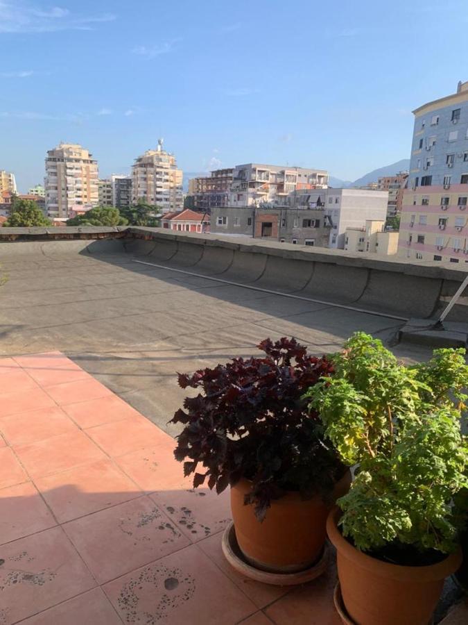 New Bazaar Apartamento Tirana